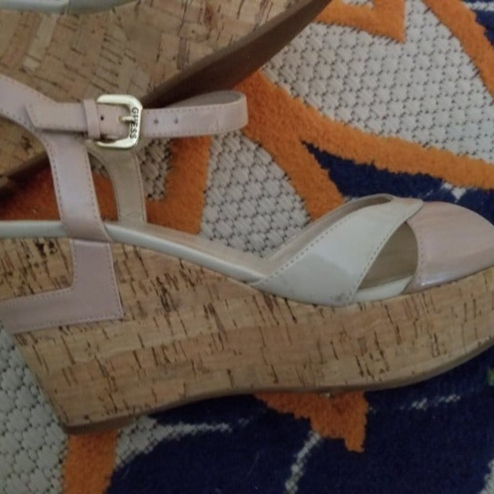 Guess two-toned Cork Heels 10 M